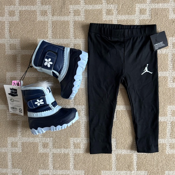 Jordan Logo Leggings + Member’s Mark Snow Boots Black Blue 2-Piece Gift Set 24M - Picture 8 of 14
